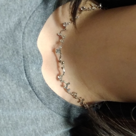 Stunning Sterling Silver and Crystal Choker - Picture 3 of 4